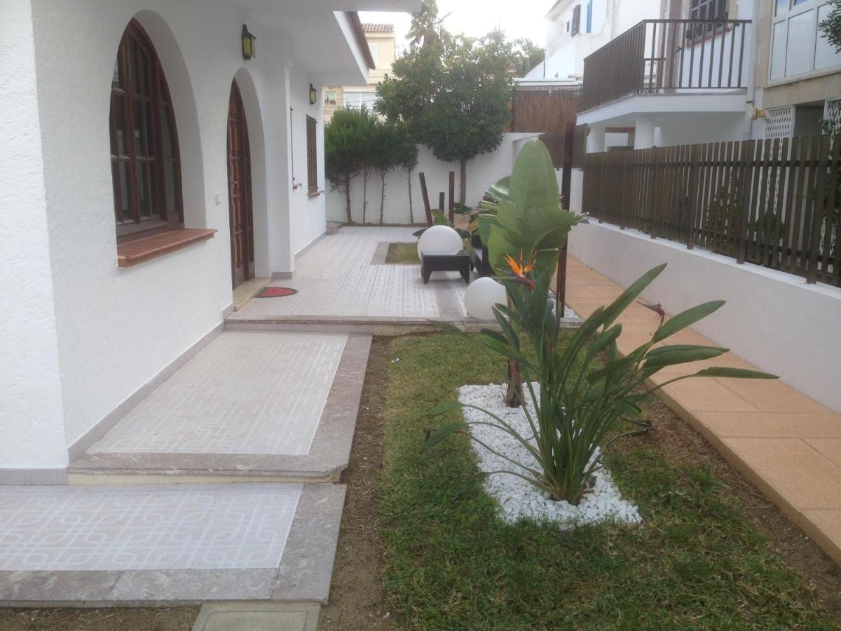 Gloria Apartament Near The Beach Can Picafort  Bagian luar foto