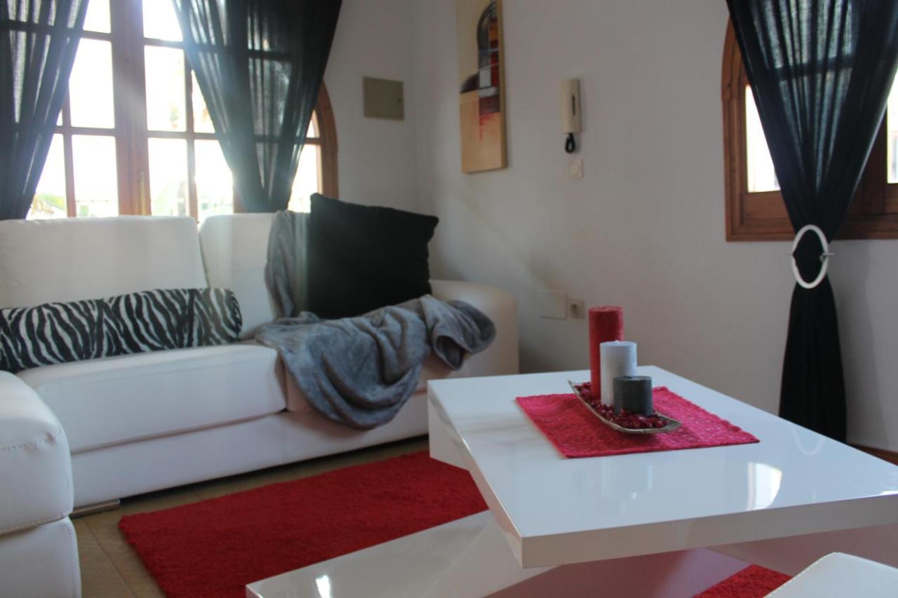 Gloria Apartament Near The Beach Can Picafort  Bagian luar foto