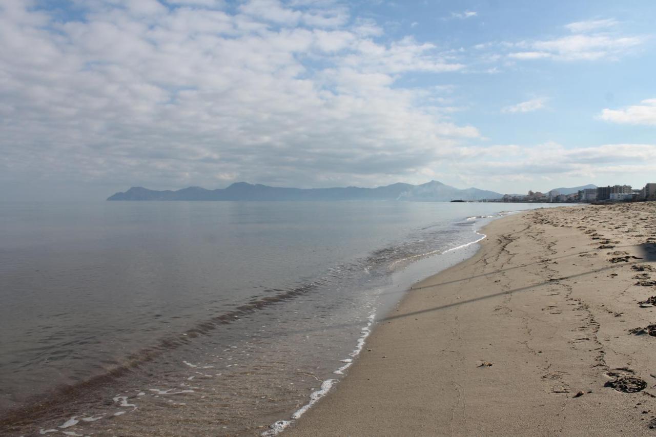 Gloria Apartament Near The Beach Can Picafort  Bagian luar foto